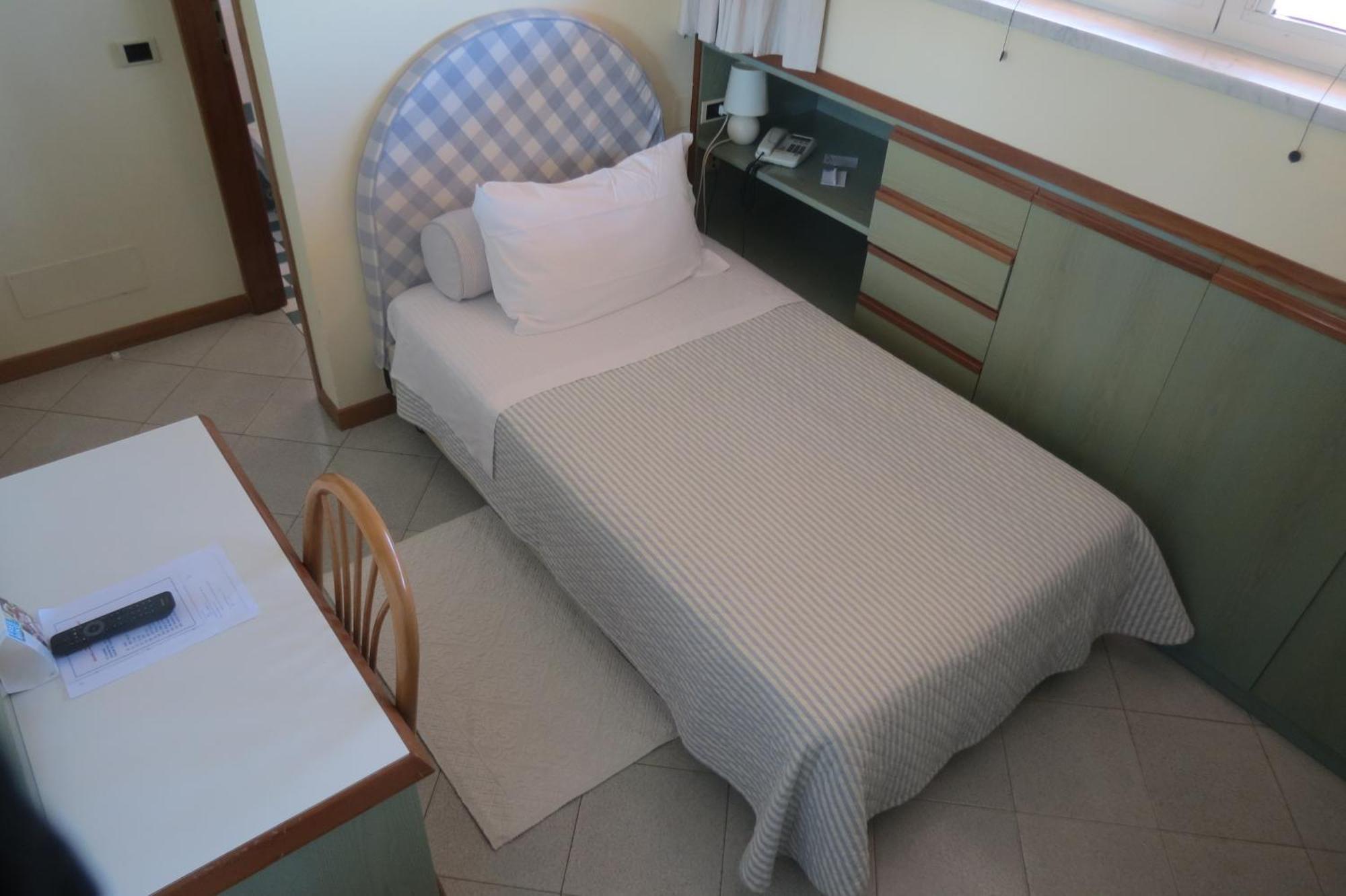 Hotel Eden Cinquale Dış mekan fotoğraf