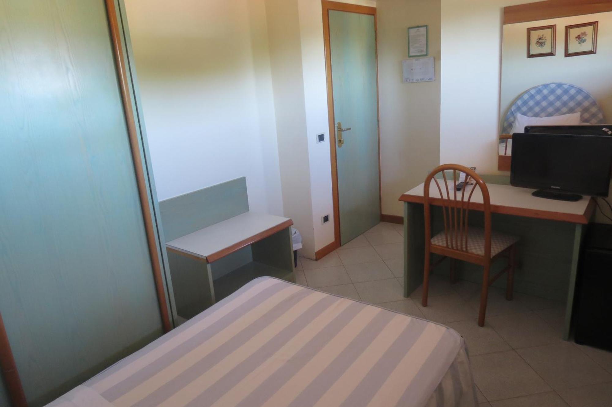 Hotel Eden Cinquale Dış mekan fotoğraf