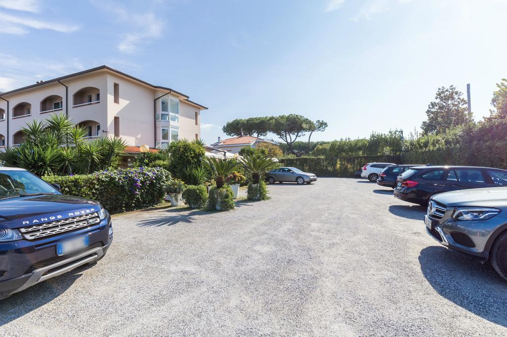 Hotel Eden Cinquale Dış mekan fotoğraf